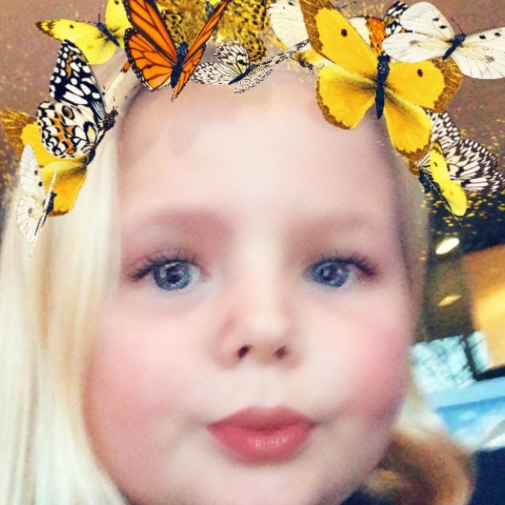 Meet your Posher, Macy